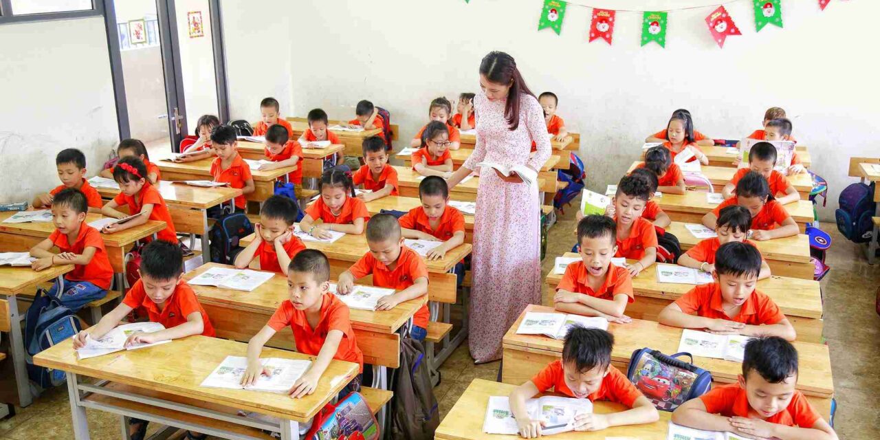 Quy định mới về năng lực ngoại ngữ của giáo viên tiểu học từ tháng 9/2025