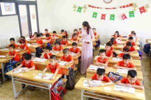 Quy định mới về năng lực ngoại ngữ của giáo viên tiểu học từ tháng 9/2025