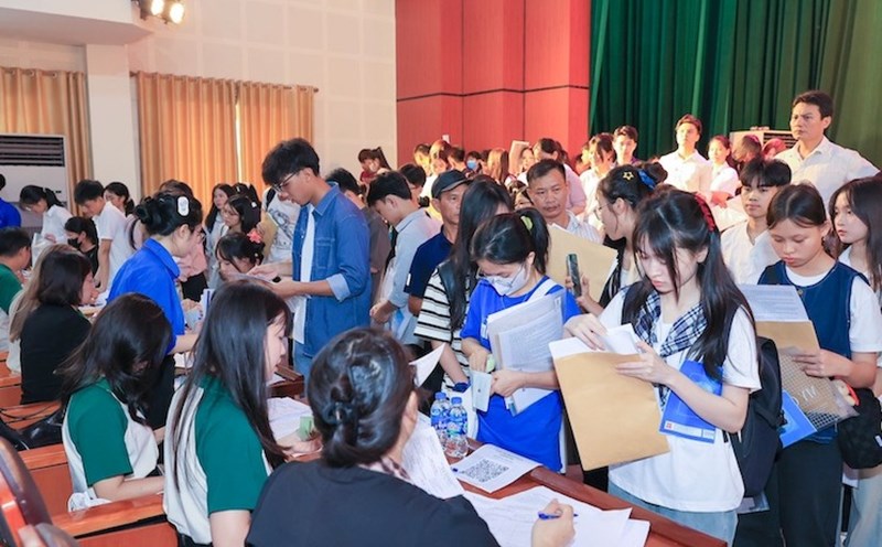 Đề xuất rút ngắn thời gian học chứng chỉ nghiệp vụ sư phạm cho sinh viên trái ngành